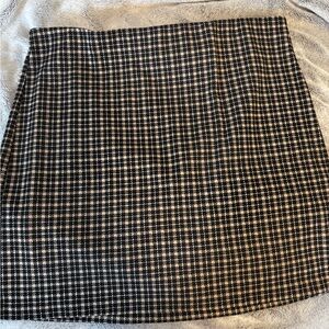 Women's H&M Black and White Houndstooth Mini Skirt